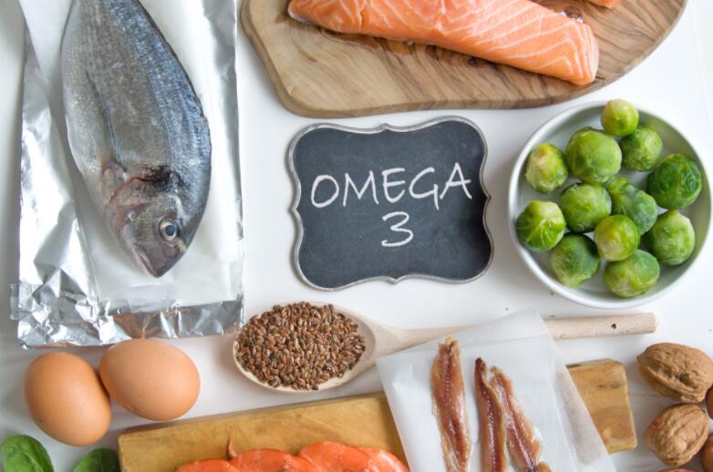 必需脂肪酸的（歷史，來源）